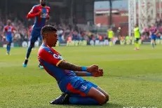 荷兰队在本轮比赛中取得惊人胜利()