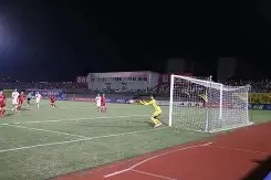 开云体育娱乐app-女足比赛意外事件频发，球员团结应对的简单介绍