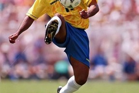 开云体育在线-世界杯盛况回顾：足坛巅峰对决精华重现()