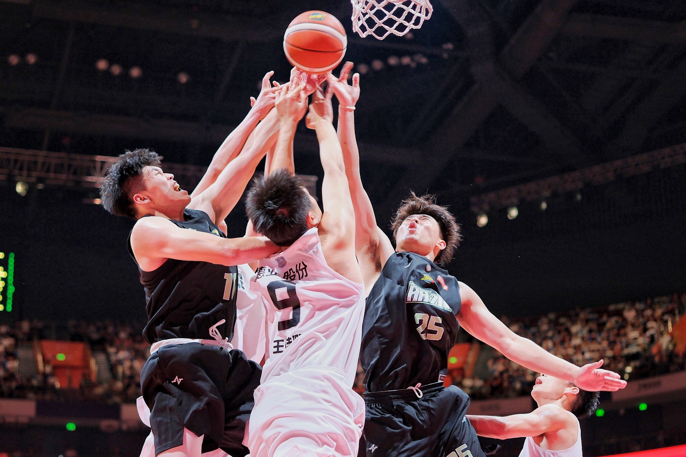 官方在线-浙江队全员发威，合力抵挡对手反扑，赢得关键胜利()  第2张