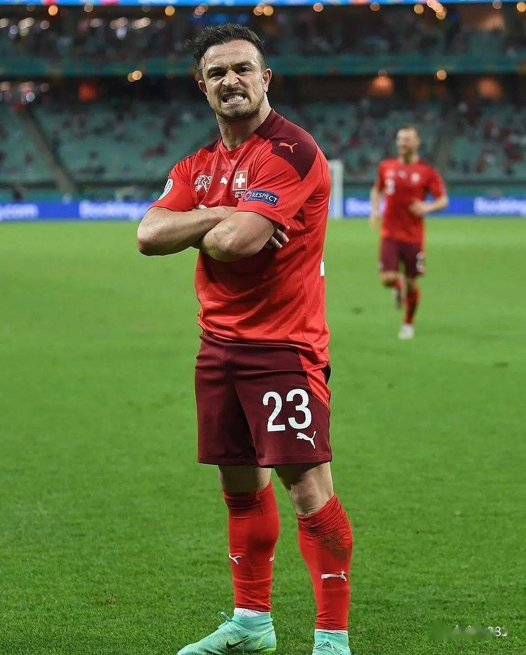 开云体育app-瑞士军团德比之战，陆军总司令酣战进球()  第2张