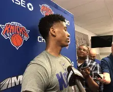 kaiyun sports-湖人中锋荣膺最佳防守球员引发球迷热议()  第2张