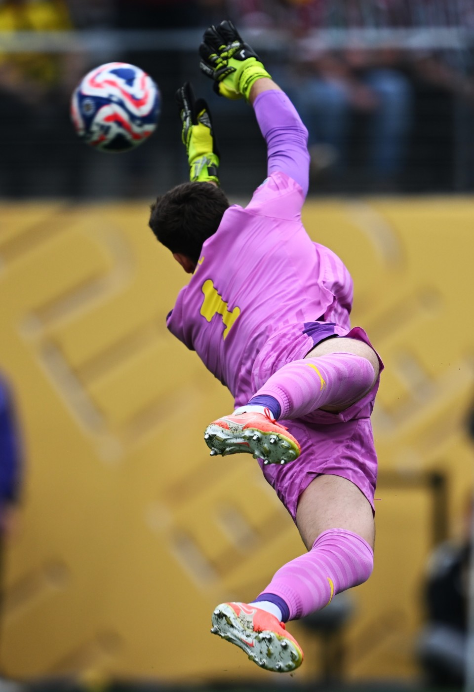 开云体育娱乐app-小组赛战绩不佳，多特蒙德欲重整旗鼓()  第1张