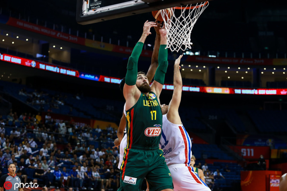 英格兰客场大胜立陶宛，积分榜攀升()  第1张