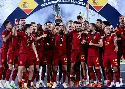 开云体育-欧国联赛考验球队耐力，冲刺阶段精彩纷呈()  第1张