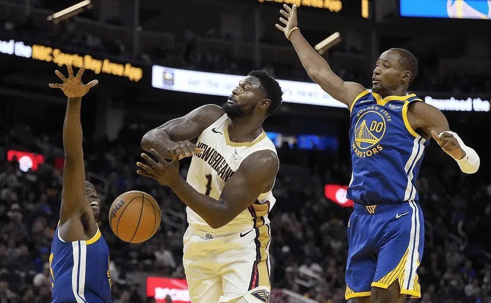 开云体育官网-顶尖球星在篮球职业联赛中展现实力，触目惊心()  第2张